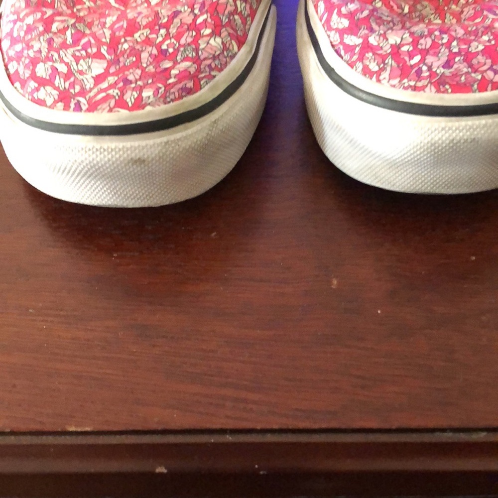 Vans Pink Patterned Canvas Shoes NWOB 8.5 - Picture 2 of 7
